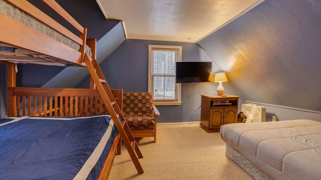 Photo of Bedroom in North Woodstock