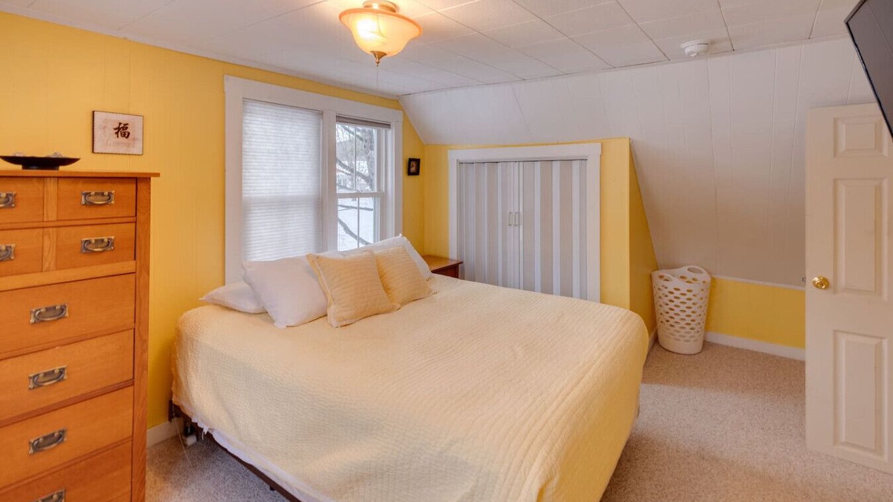 Photo of Bedroom in North Woodstock
