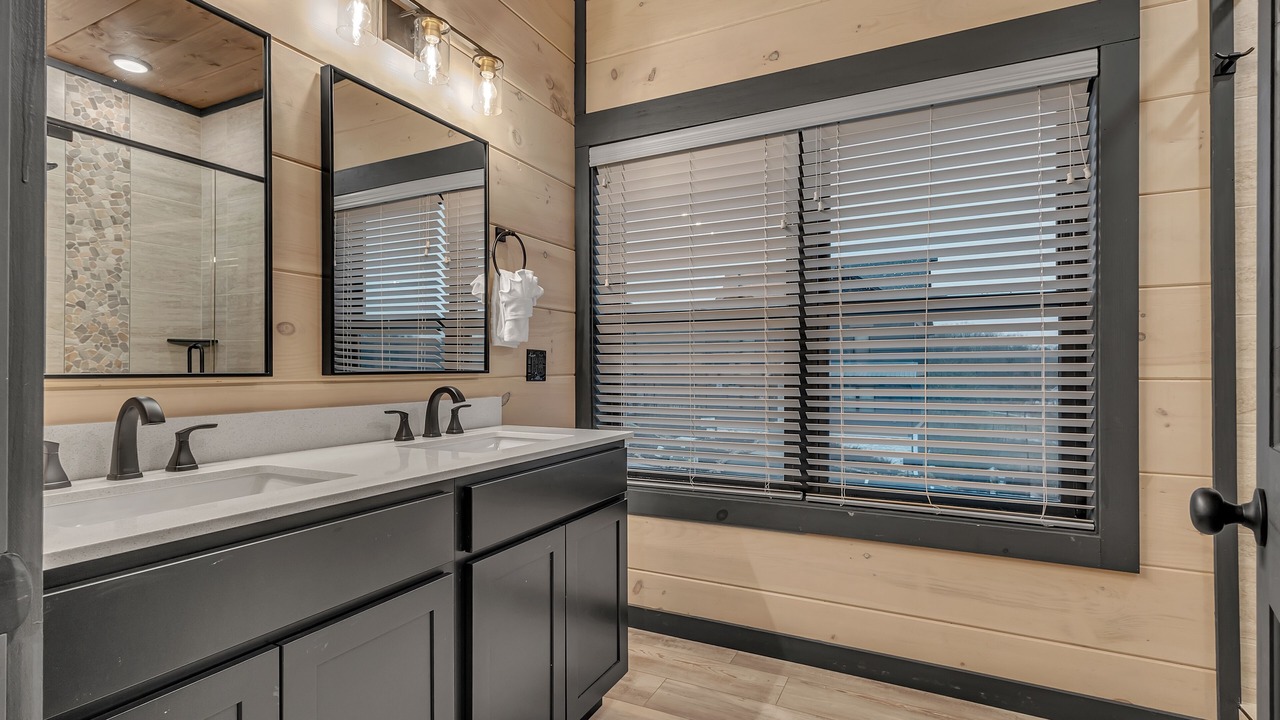 Photo of Bathroom in Sevierville