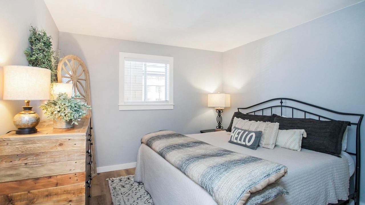Photo of Bedroom in North Capitol