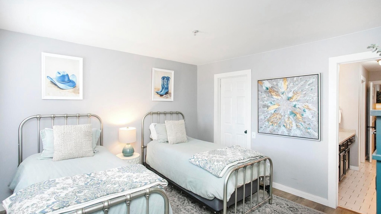 Photo of Bedroom in North Capitol