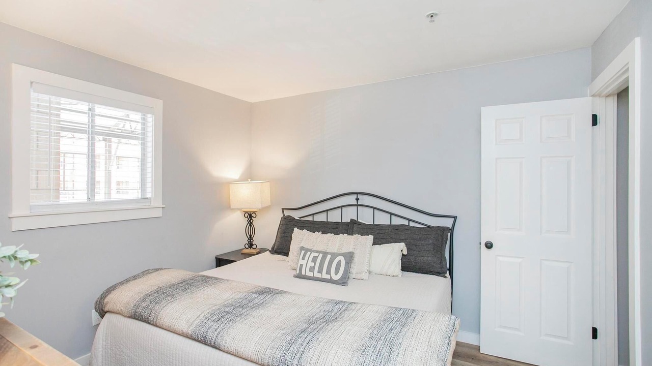Photo of Bedroom in North Capitol