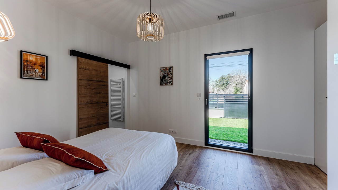 Photo of Bedroom in Biganos