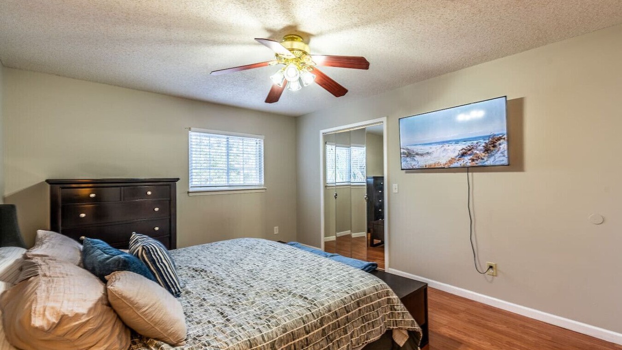 Photo of Bedroom in Orange Park