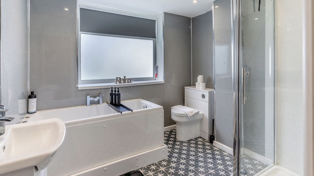 Photo of Bathroom in Mountain Ash