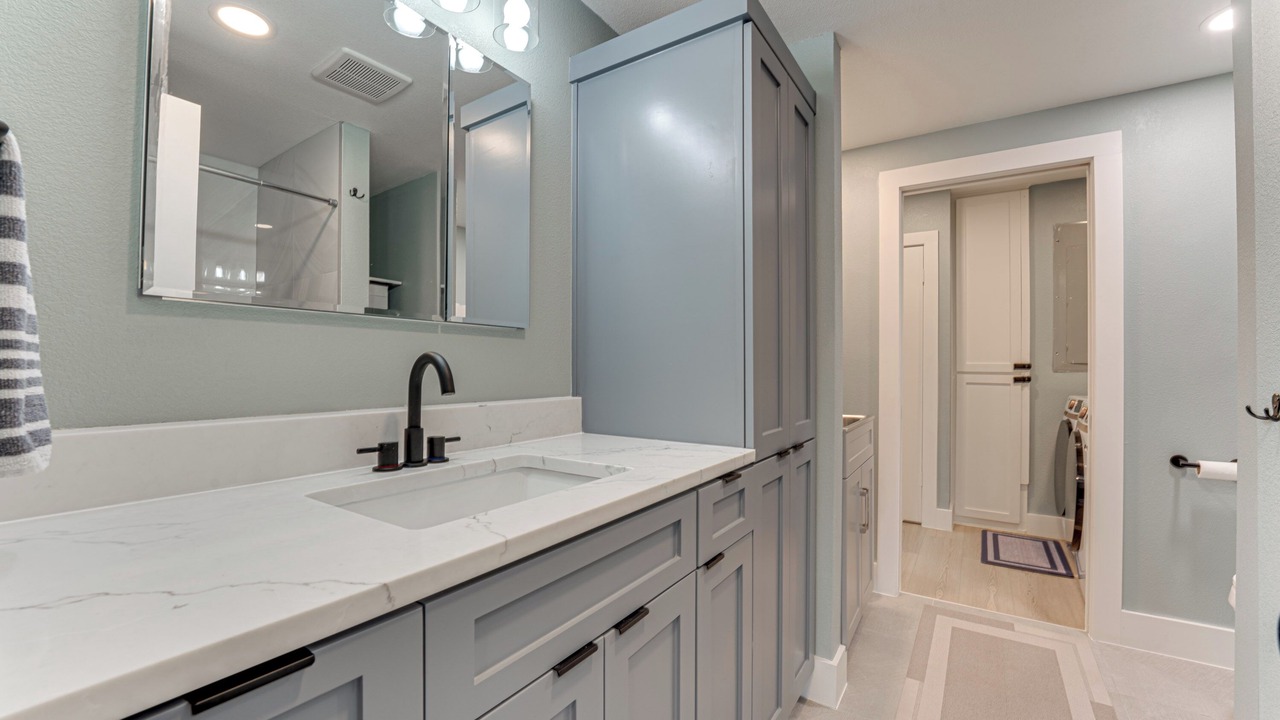 Photo of Bathroom in Tool