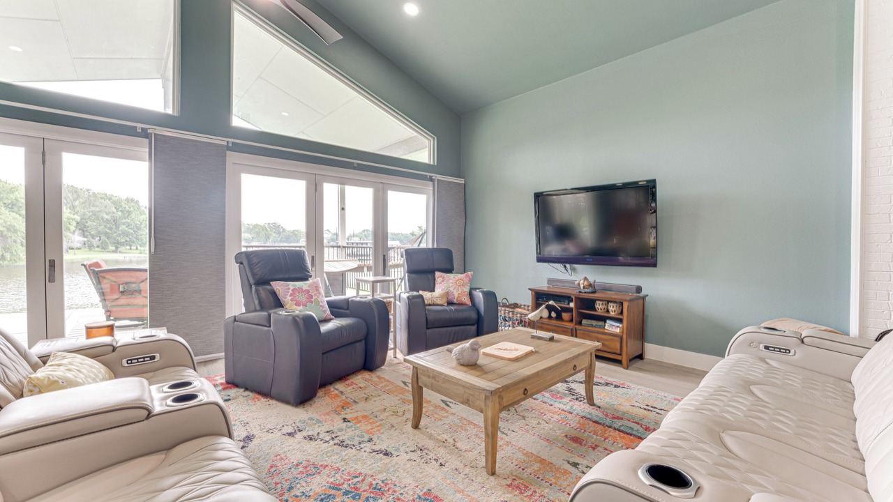 Photo of Livingroom in Tool