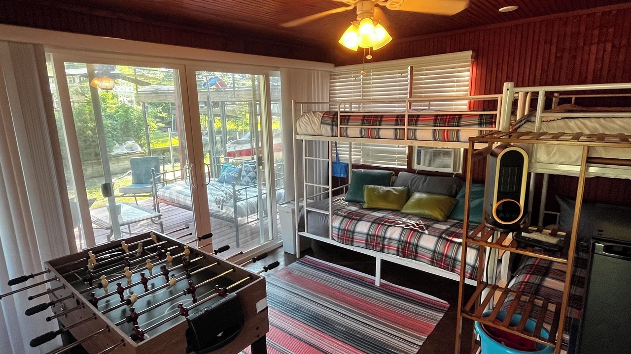 Photo of Bedroom in Gun Barrel City
