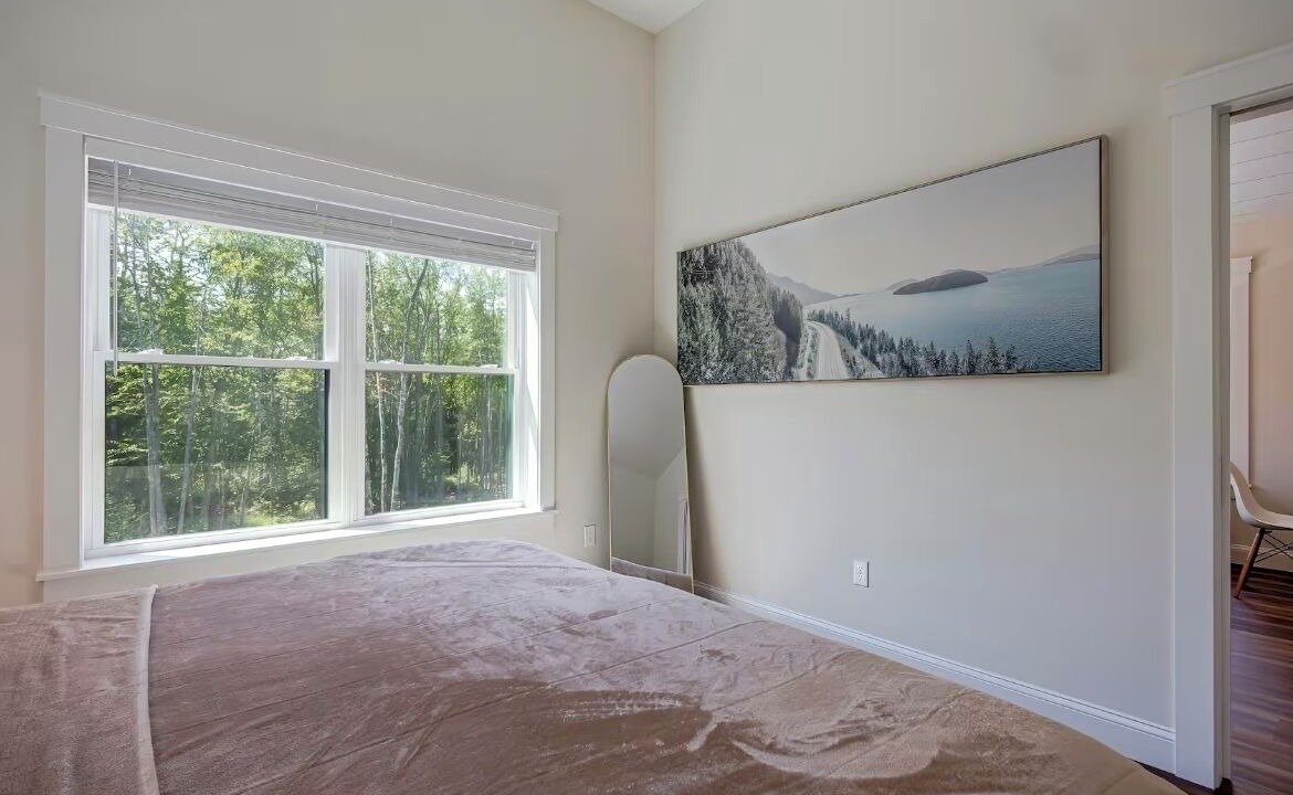 Photo of Bedroom in Ellsworth