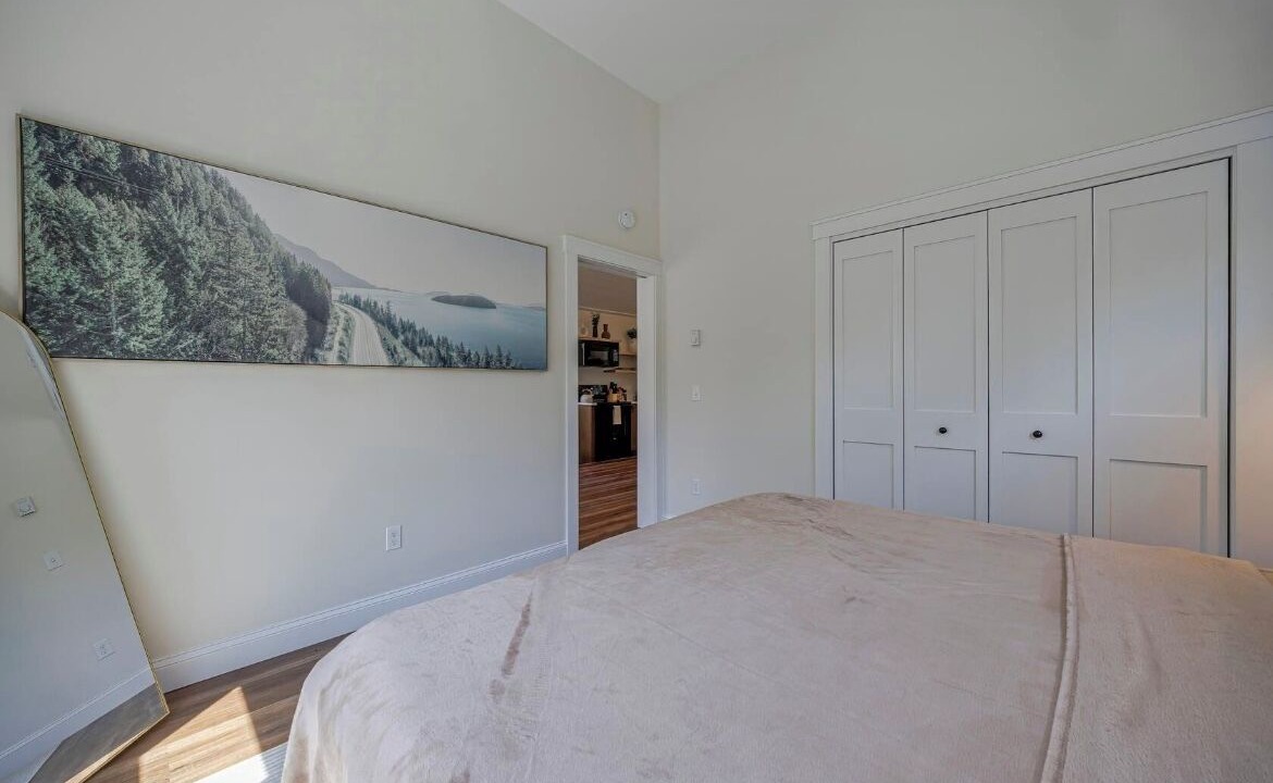 Photo of Bedroom in Ellsworth