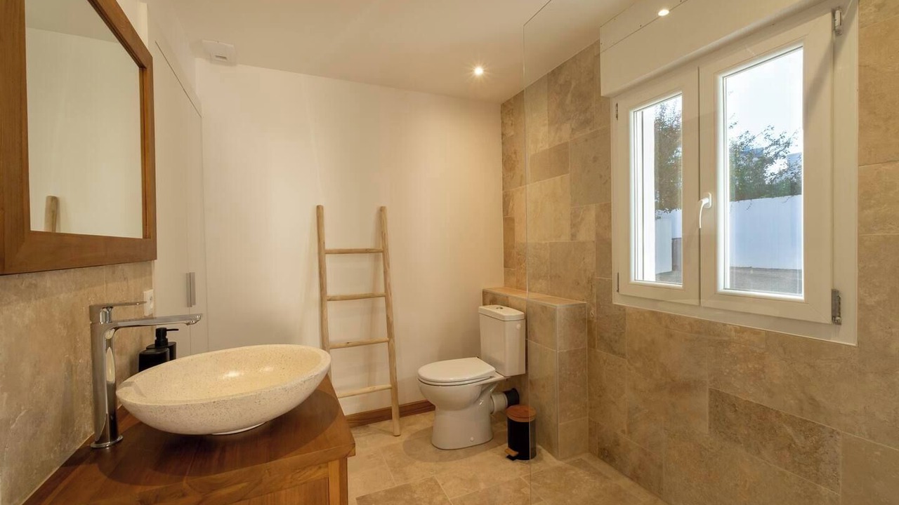 Photo of Bathroom in Challans