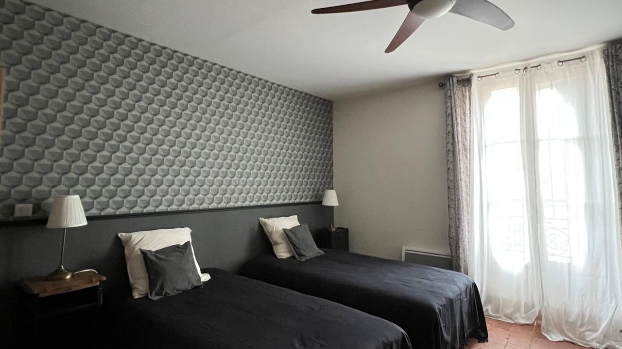 Photo of Bedroom in Roujan