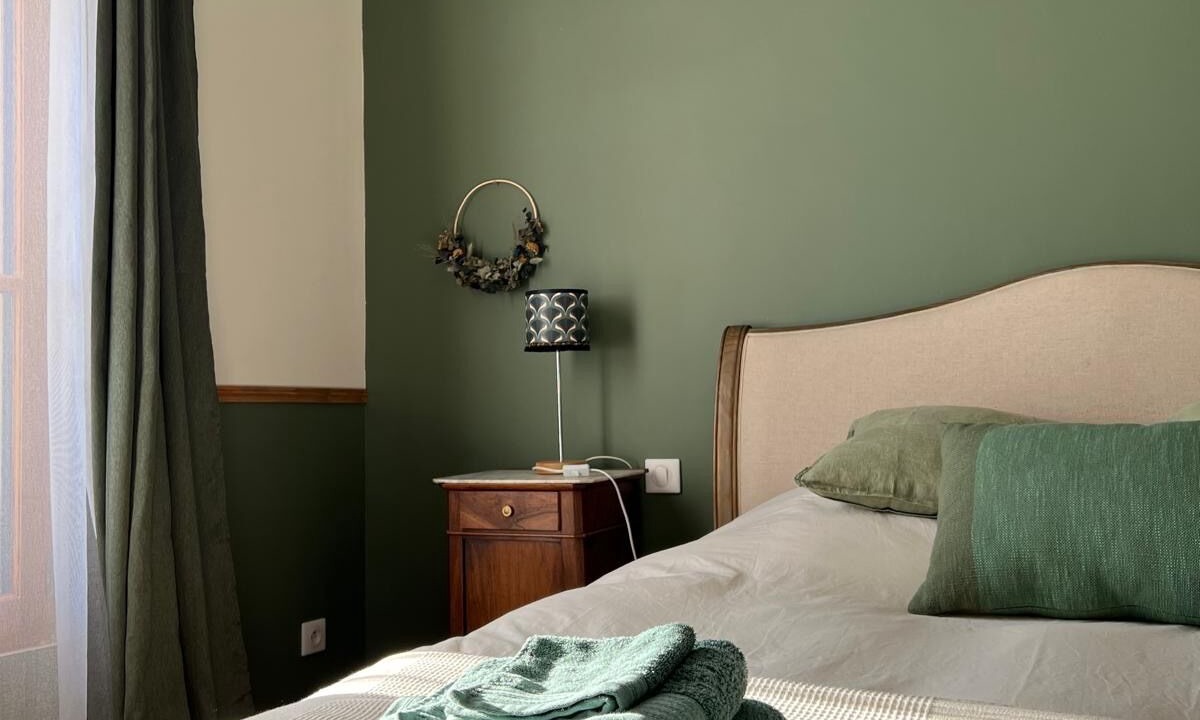 Photo of Bedroom in Roujan