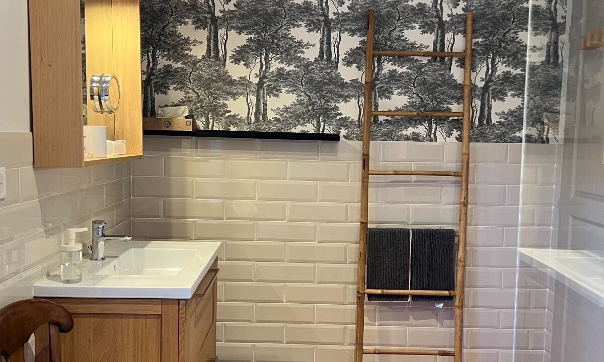 Photo of Bathroom in Roujan