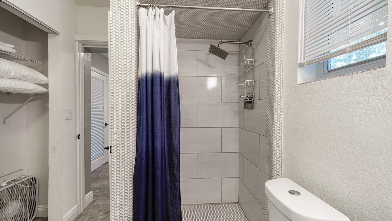 Photo of Bathroom in Hollywood