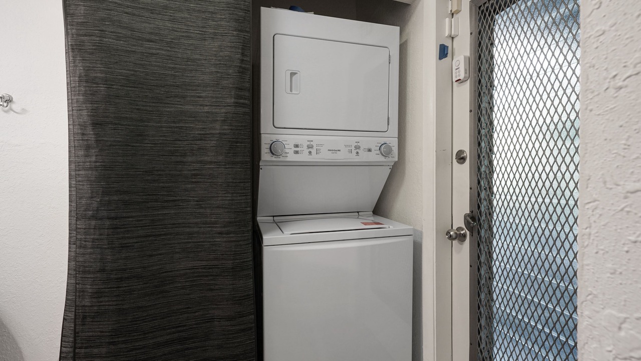 Photo of Others in Hollywood