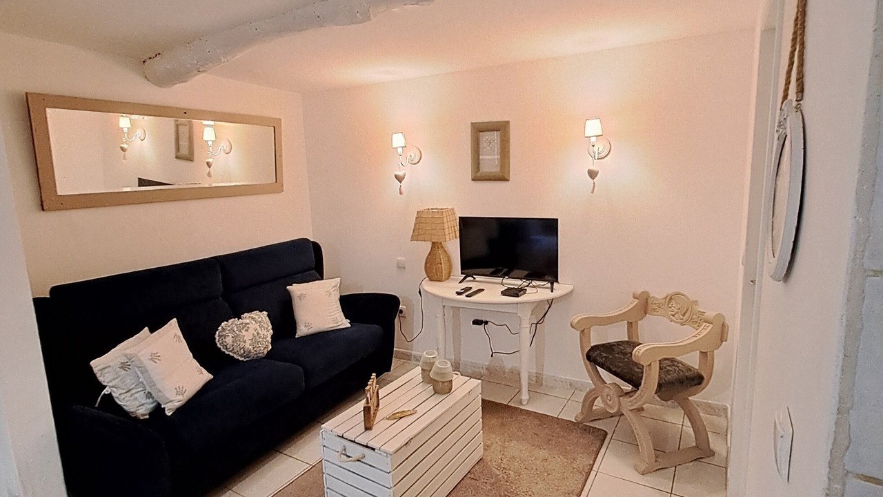 Photo of Livingroom in Cruzy