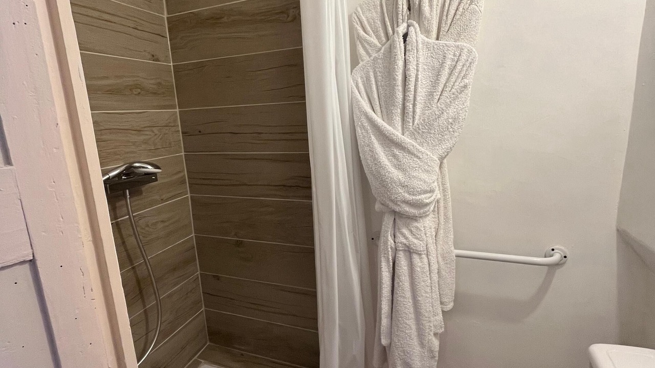 Photo of Bathroom in Cruzy