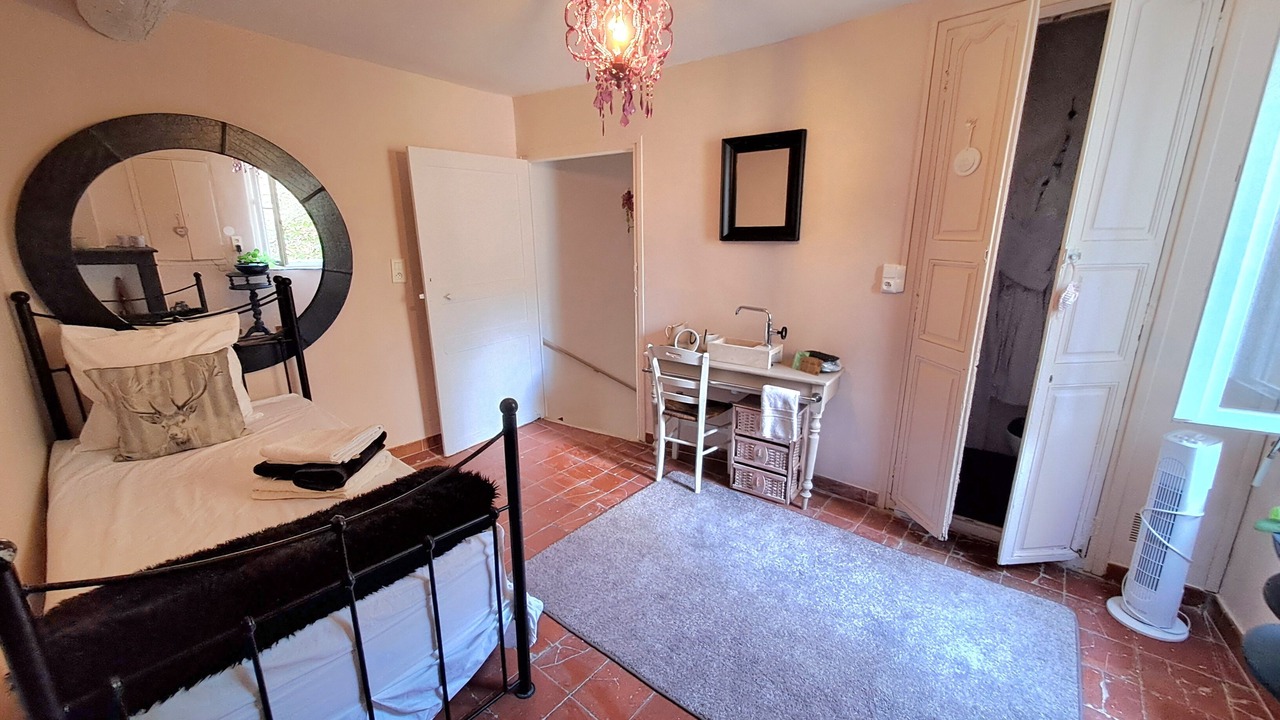 Photo of Bedroom in Cruzy