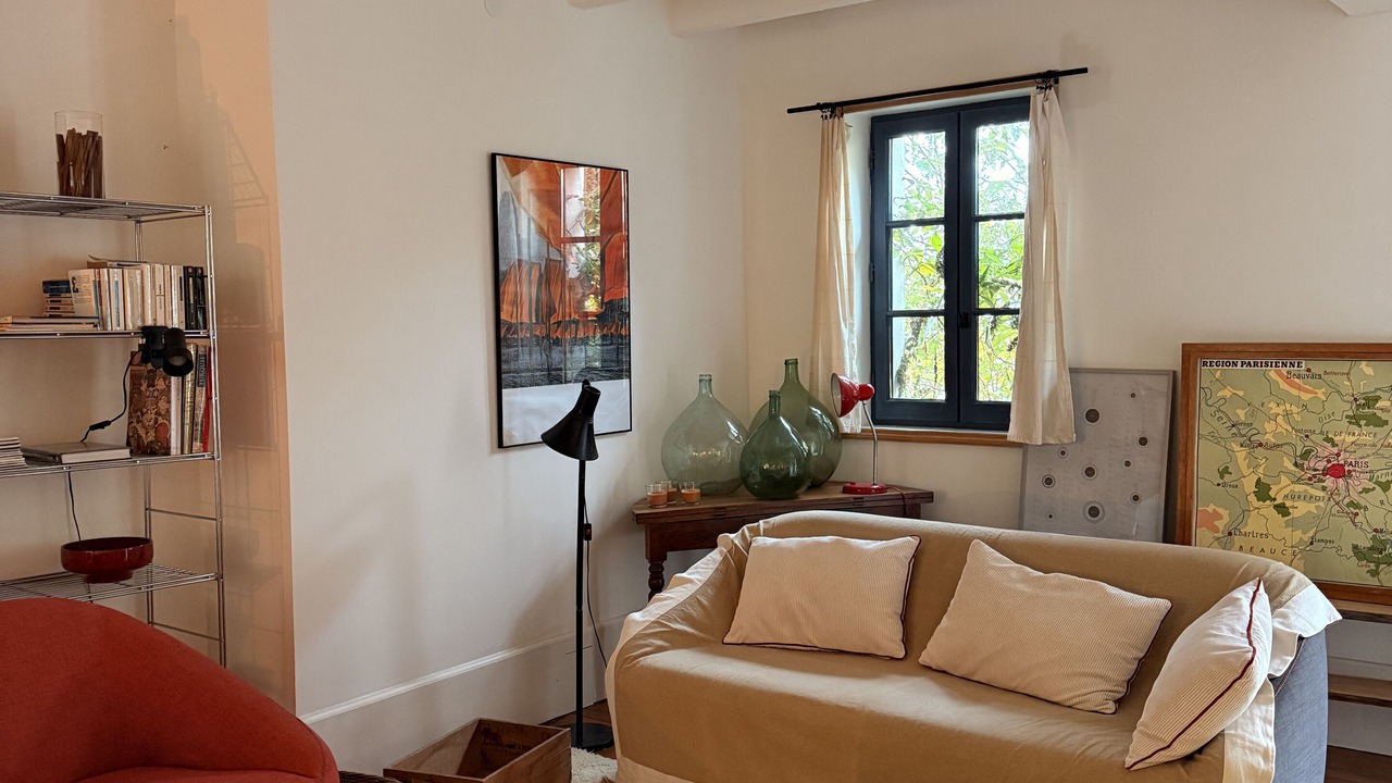 Photo of Livingroom in Etrembieres