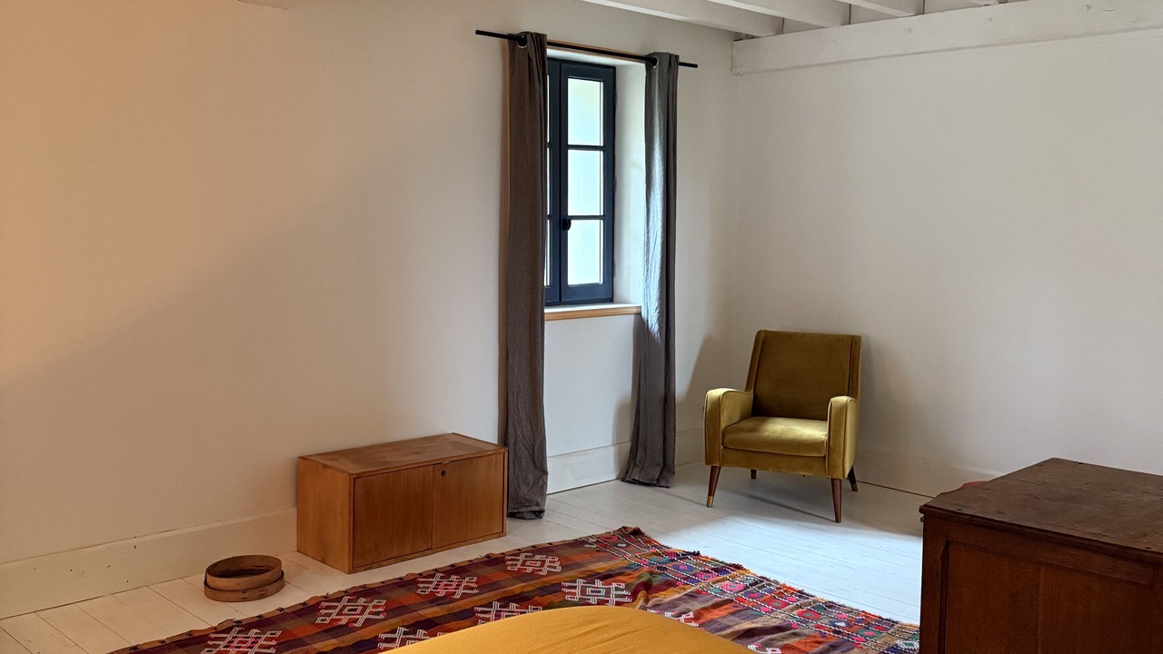 Photo of Bedroom in Etrembieres