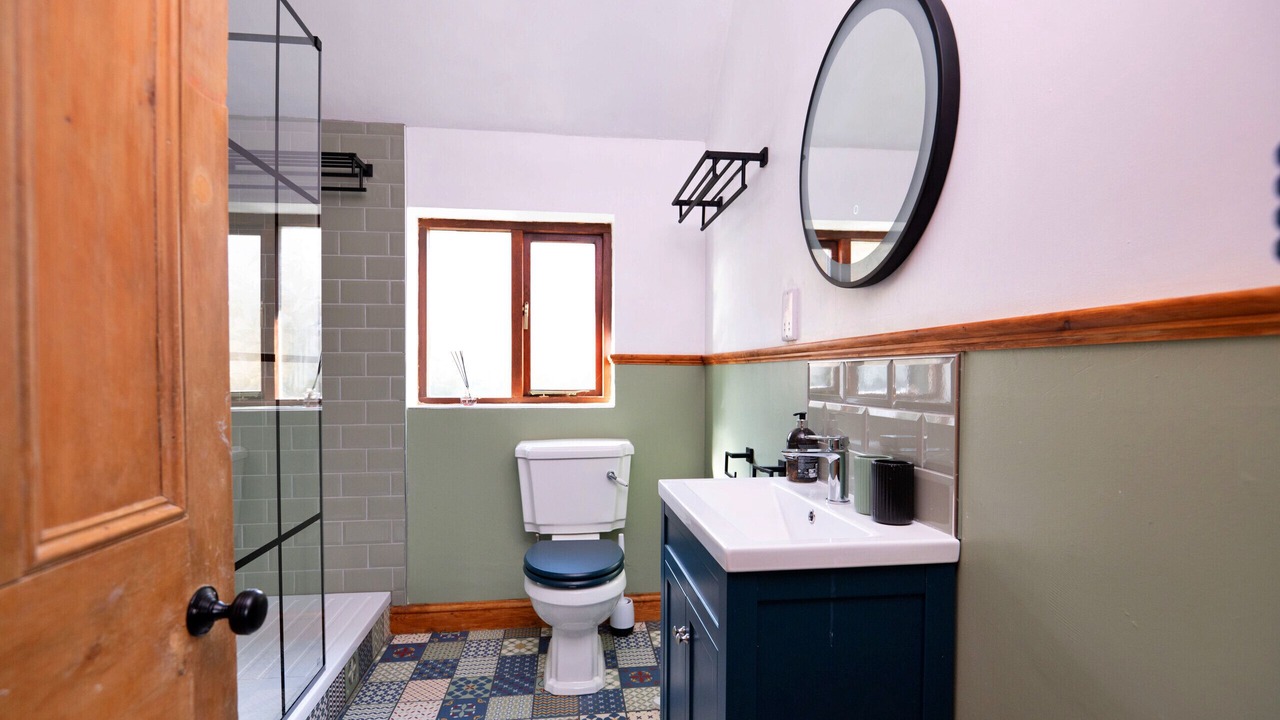 Photo of Bathroom in Denbigh