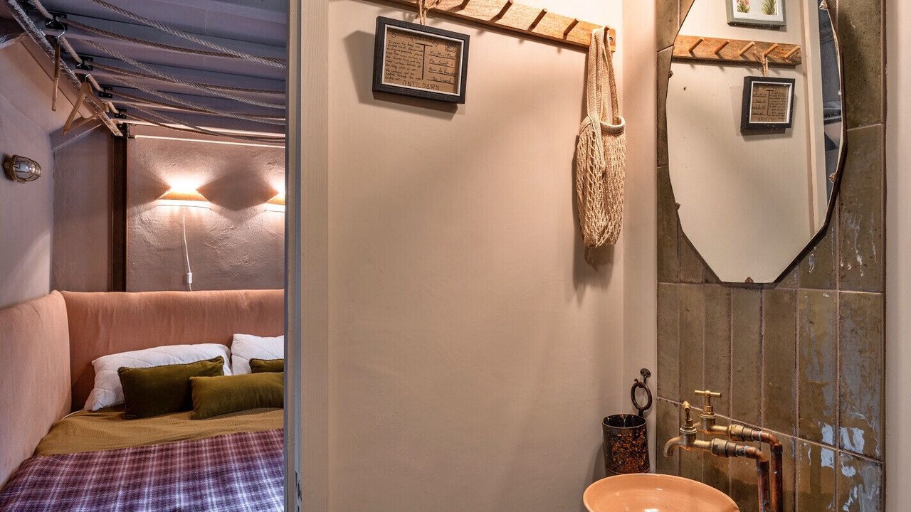 Photo of Bathroom in The Lizard