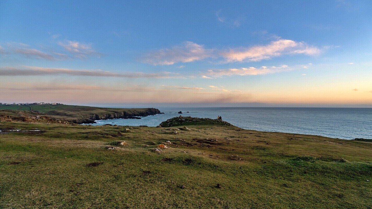 Photo of Others in The Lizard