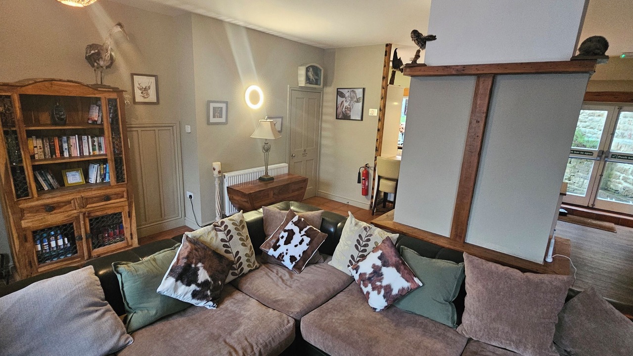 Photo of Livingroom in Catton