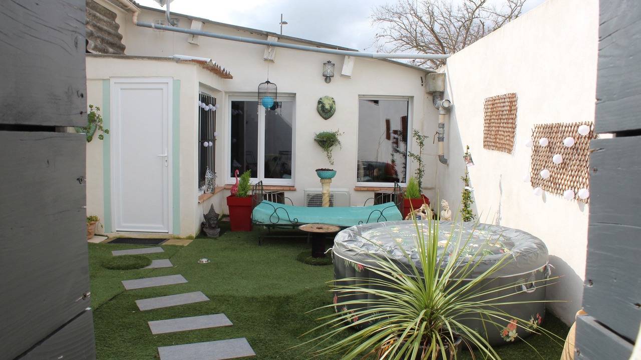 Photo of Patio Balcony in Peyriac-de-Mer