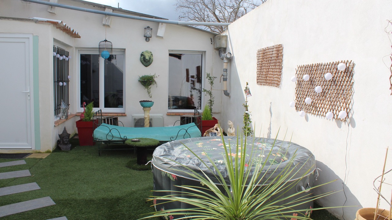 Photo of Patio Balcony in Peyriac-de-Mer