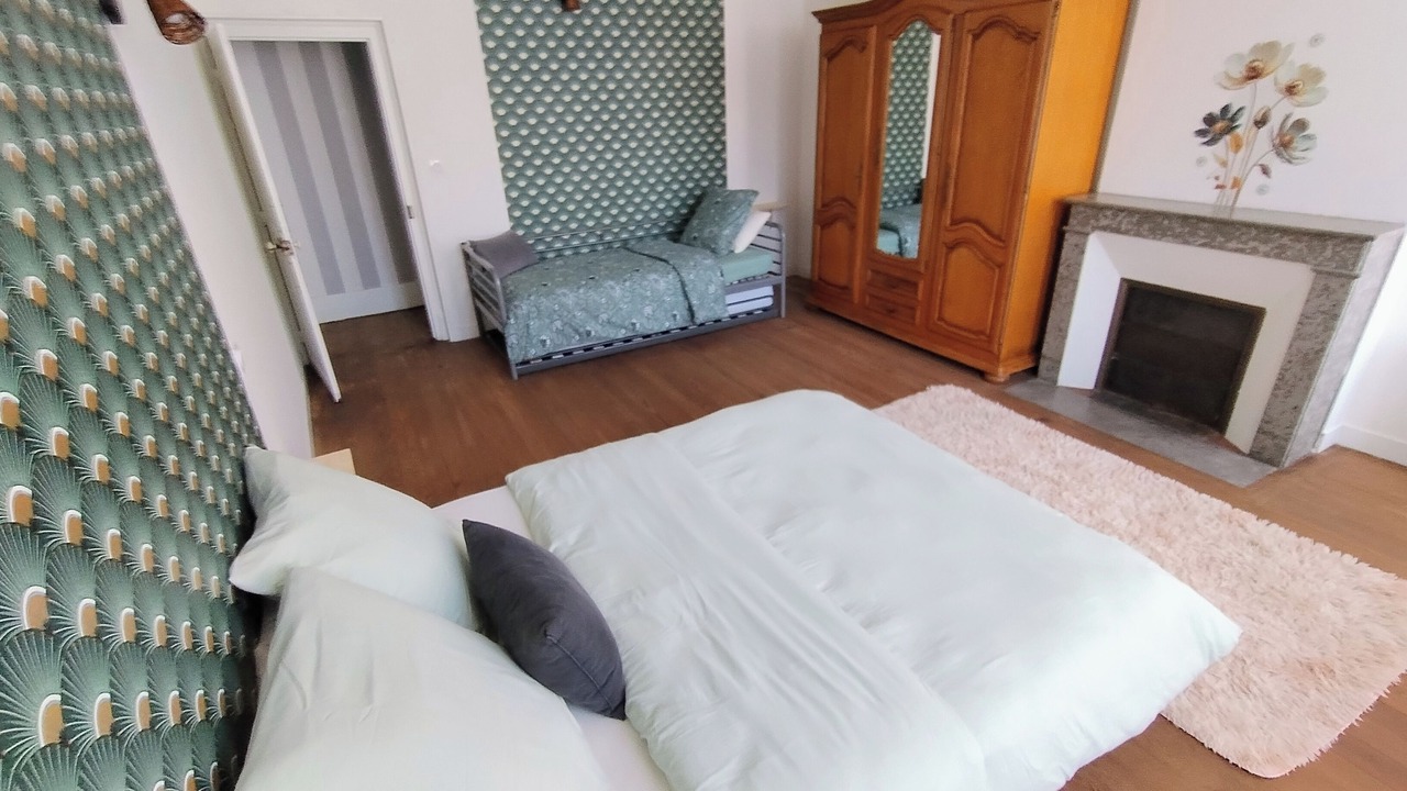 Photo of Bedroom in Lormes