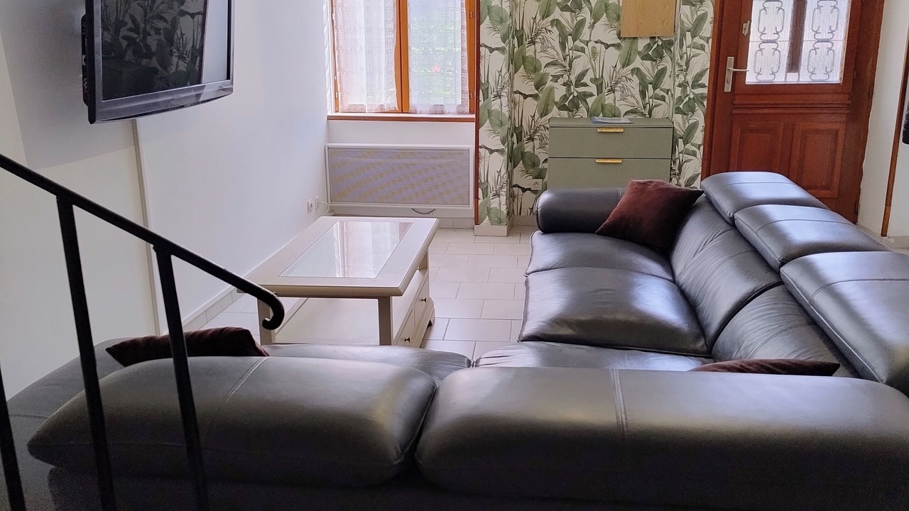 Photo of Livingroom in Lormes