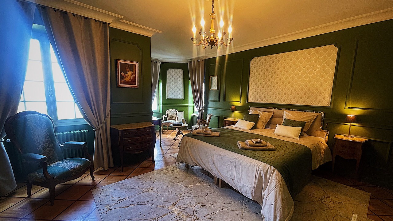 Photo of Bedroom in Saint-Genest-Lerpt