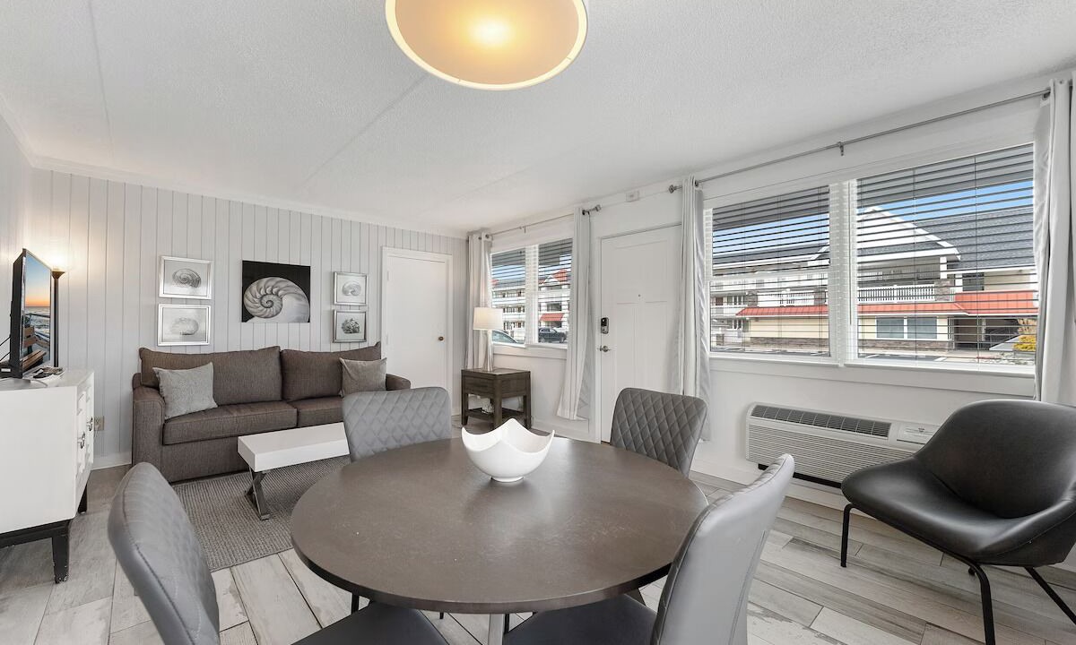 Photo of Others in Avalon