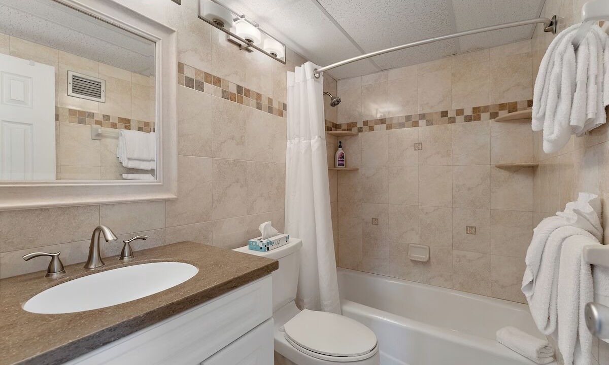 Photo of Bathroom in Avalon