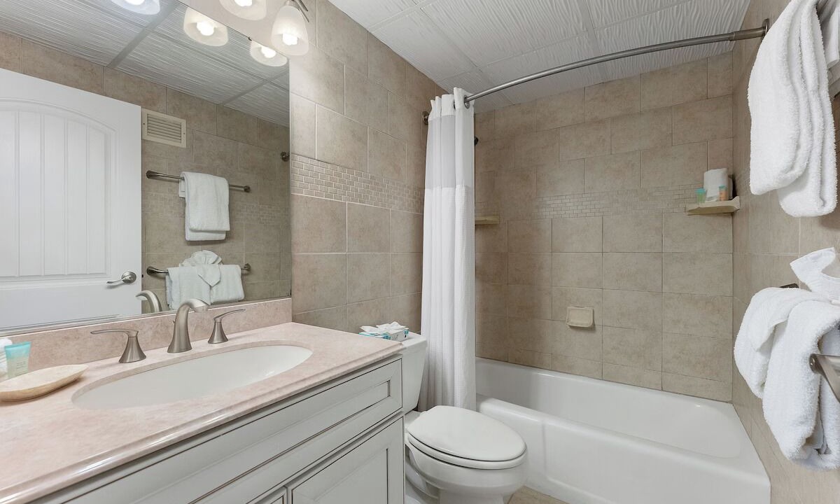 Photo of Bathroom in Avalon