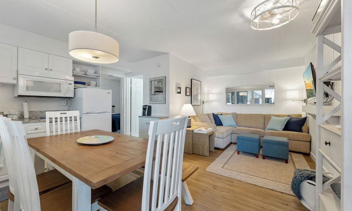 Photo of Others in Avalon