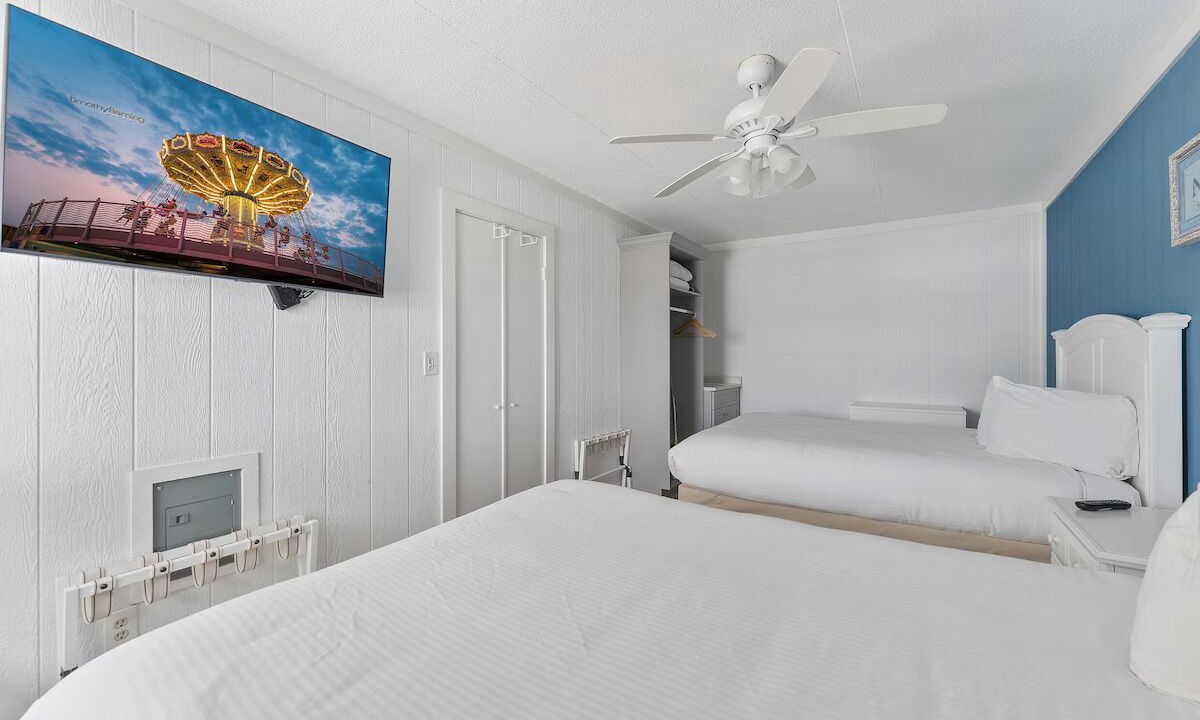 Photo of Bedroom in Avalon