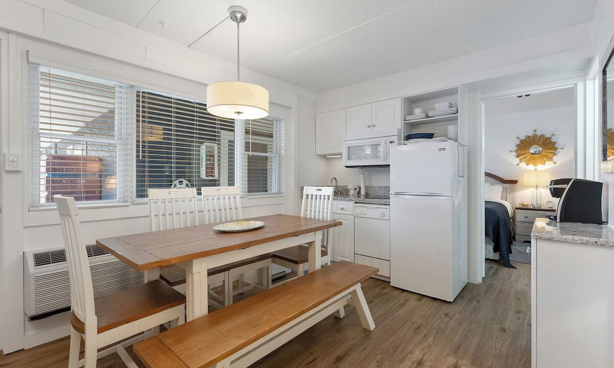 Photo of Others in Avalon