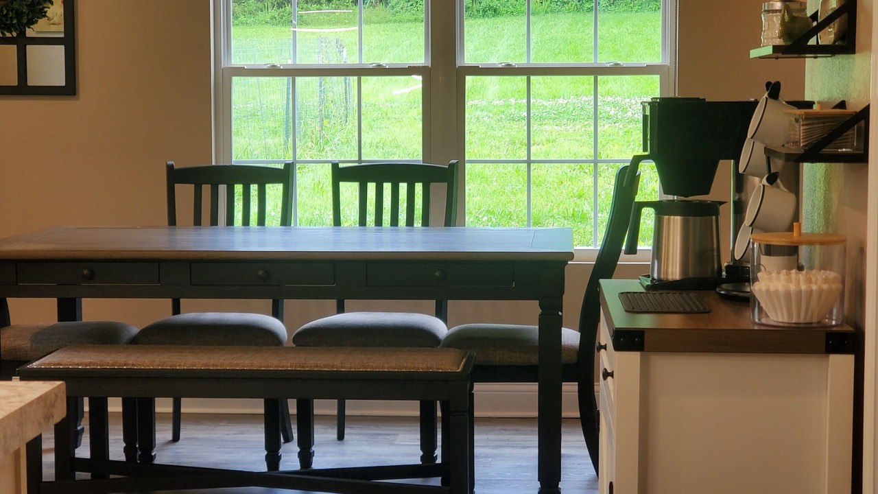Photo of Livingroom in Glaze