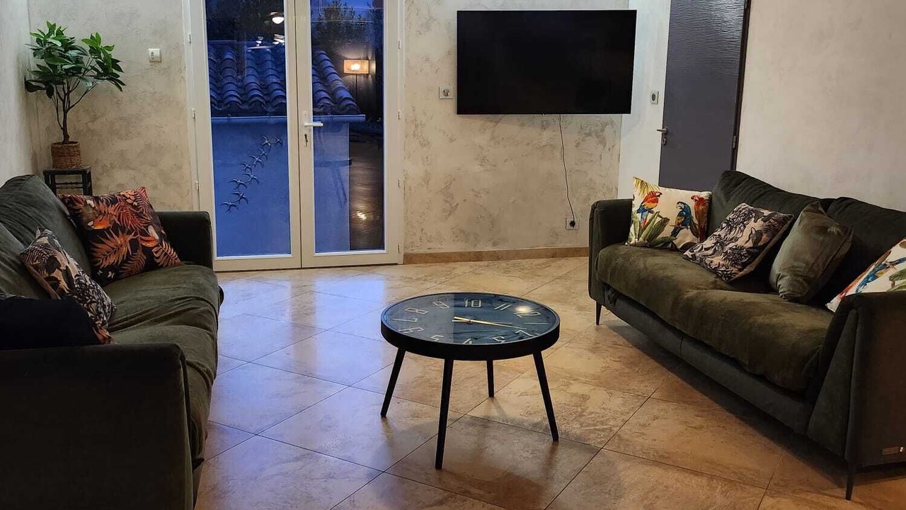 Photo of Livingroom in Monze