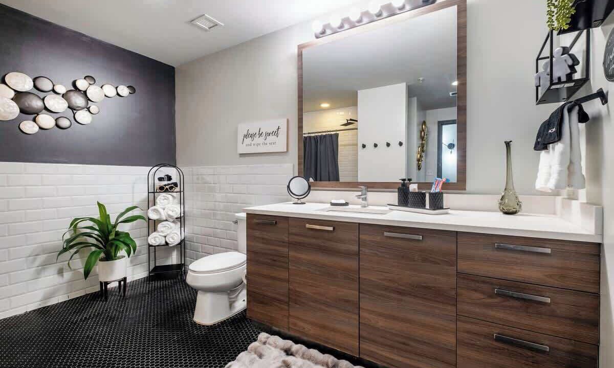 Photo of Bathroom in Downtown Dallas