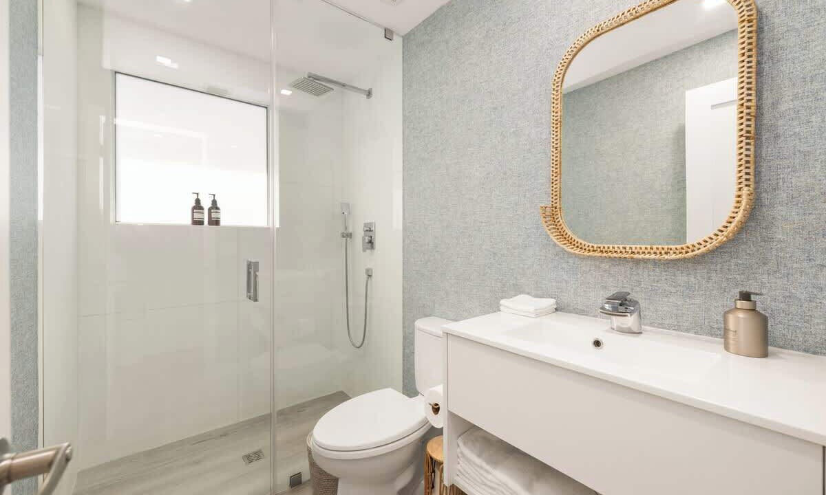 Photo of Bathroom in West Avenue