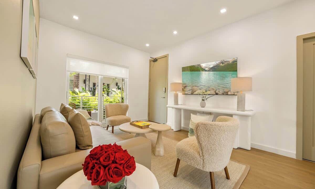 Photo of Livingroom in West Avenue
