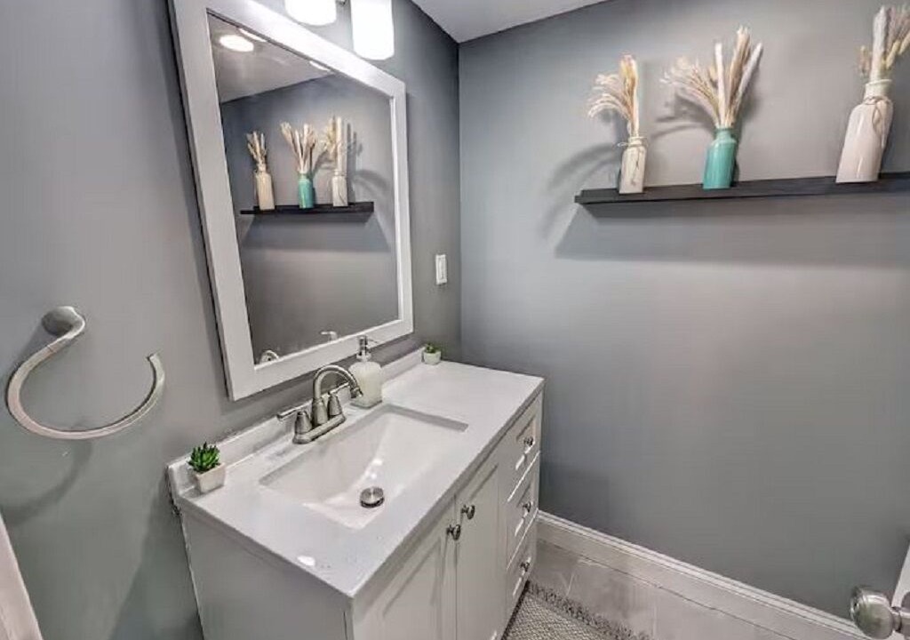 Photo of Bathroom in Potomac West
