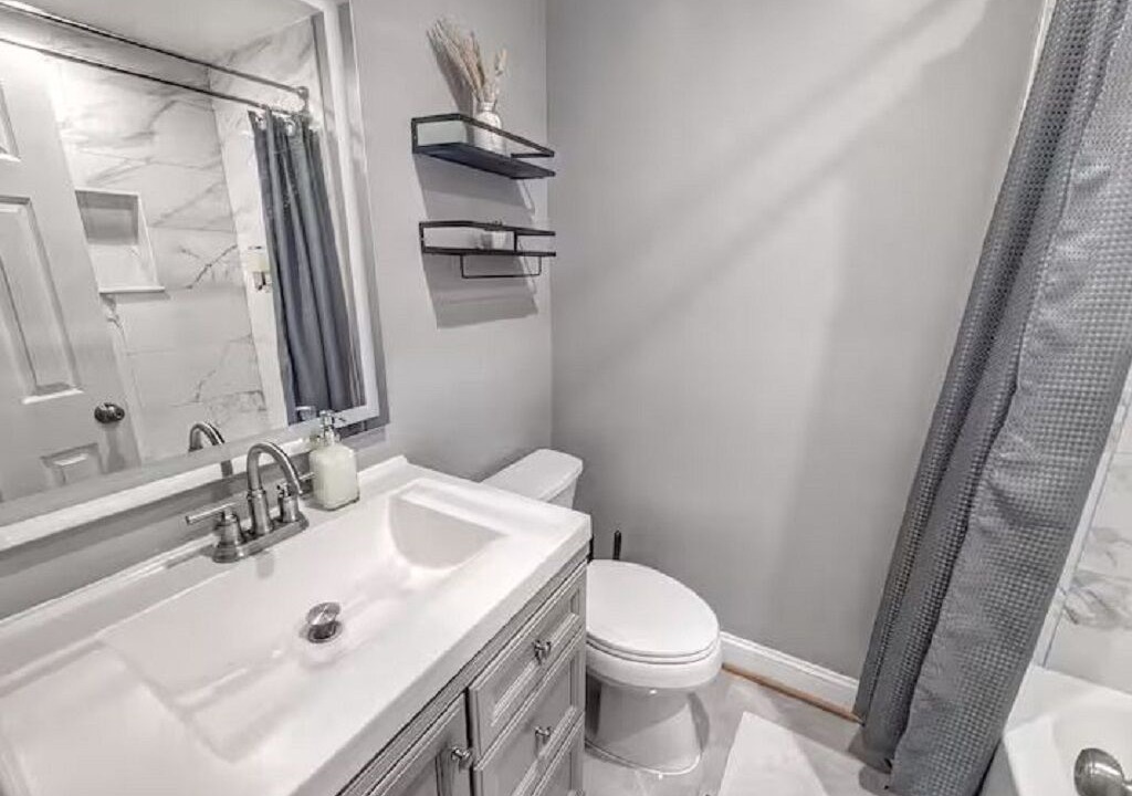 Photo of Bathroom in Potomac West