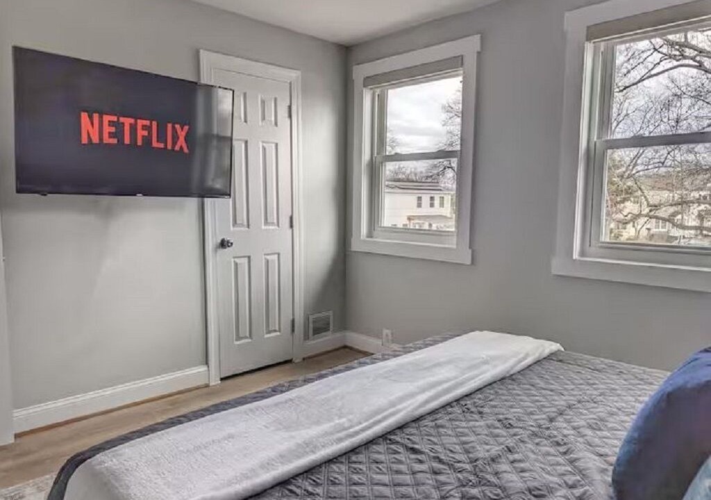 Photo of Bedroom in Potomac West