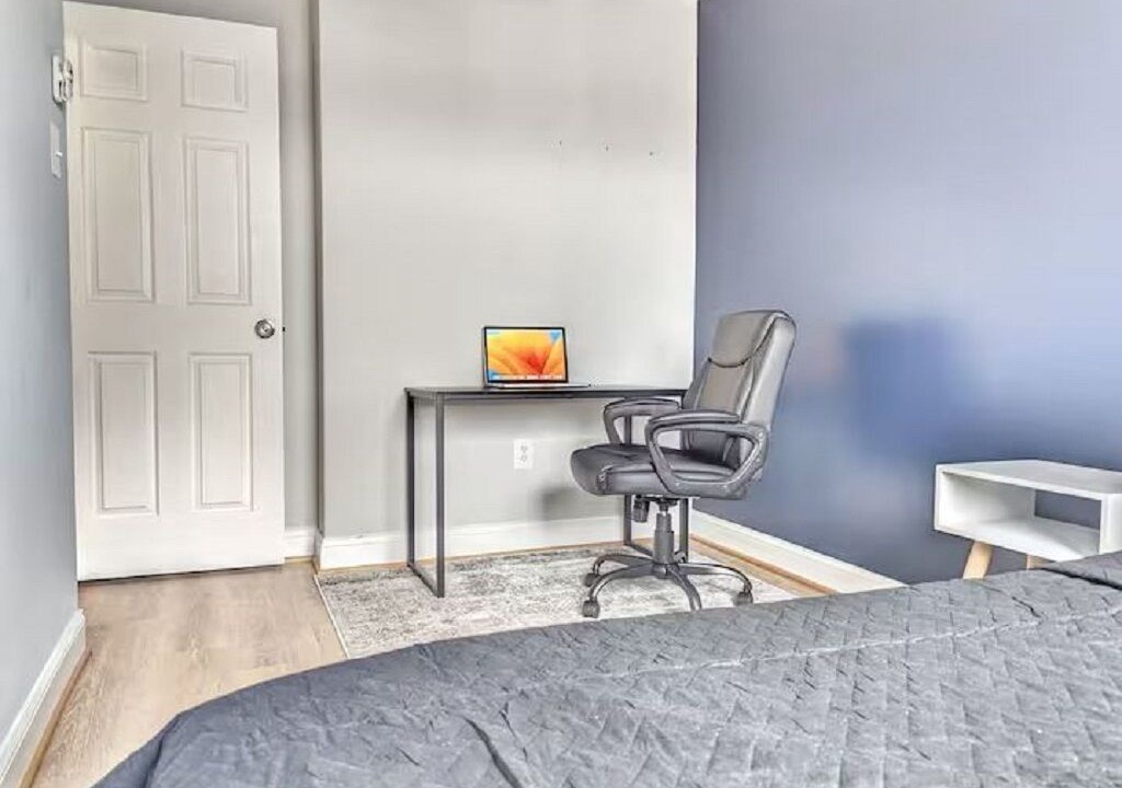 Photo of Bedroom in Potomac West