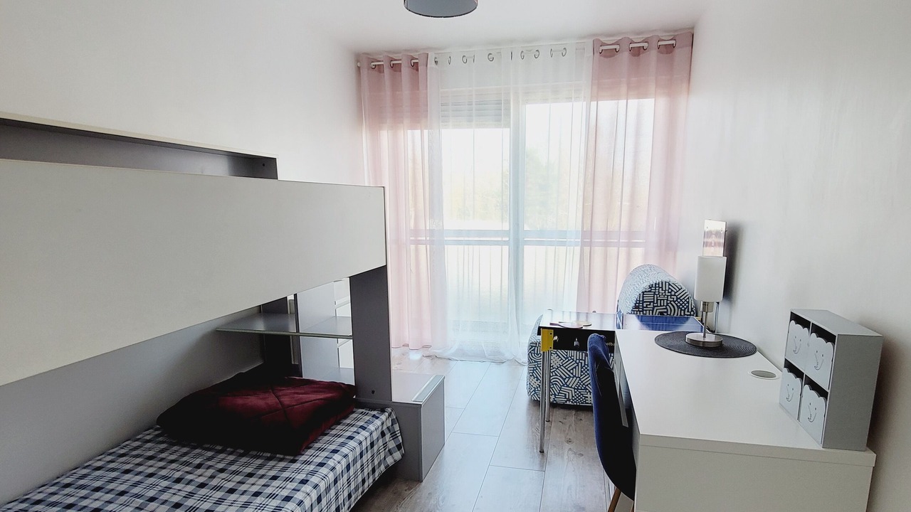 Photo of Bedroom in Saint-Brieuc